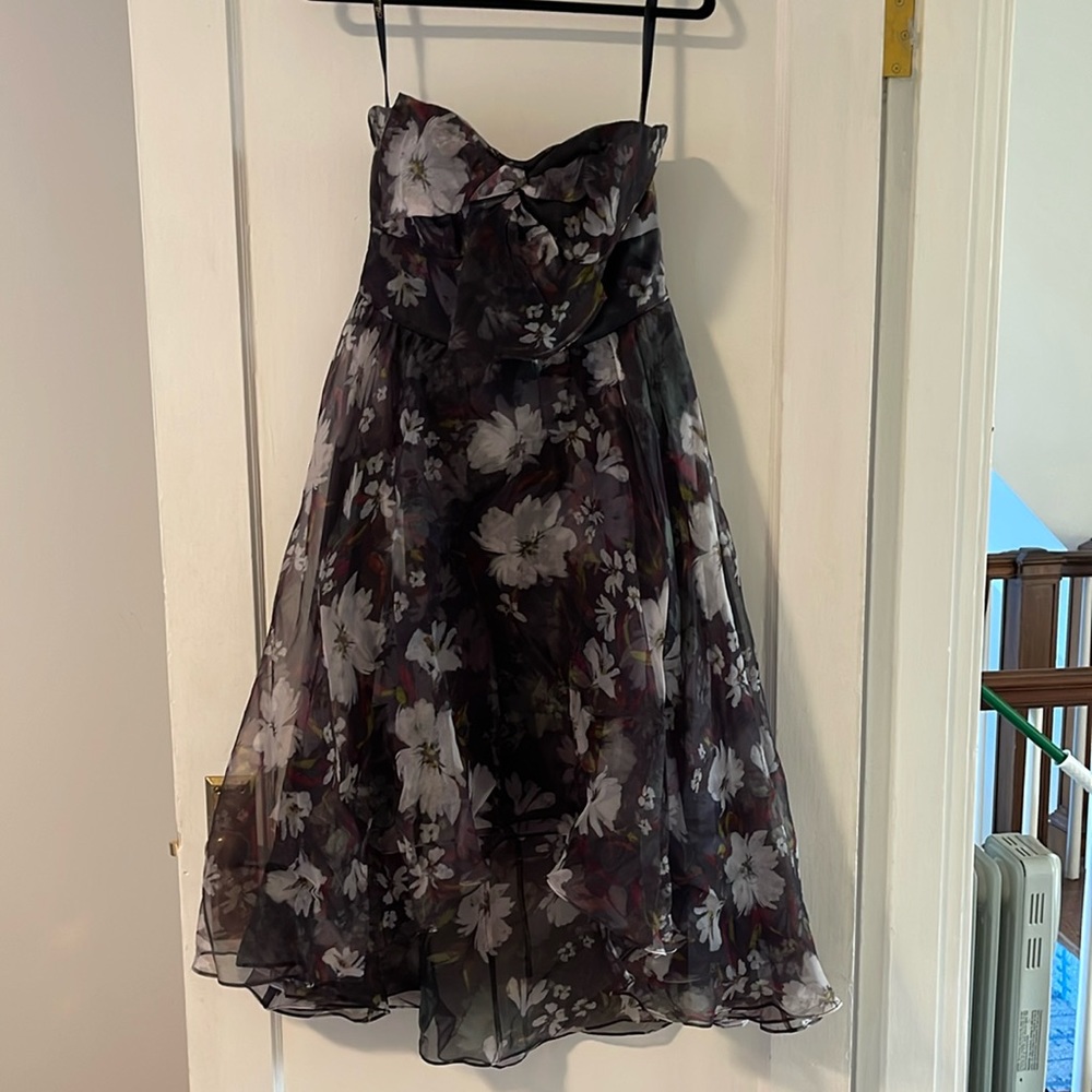 Shoshanna size 8 strapless gown
